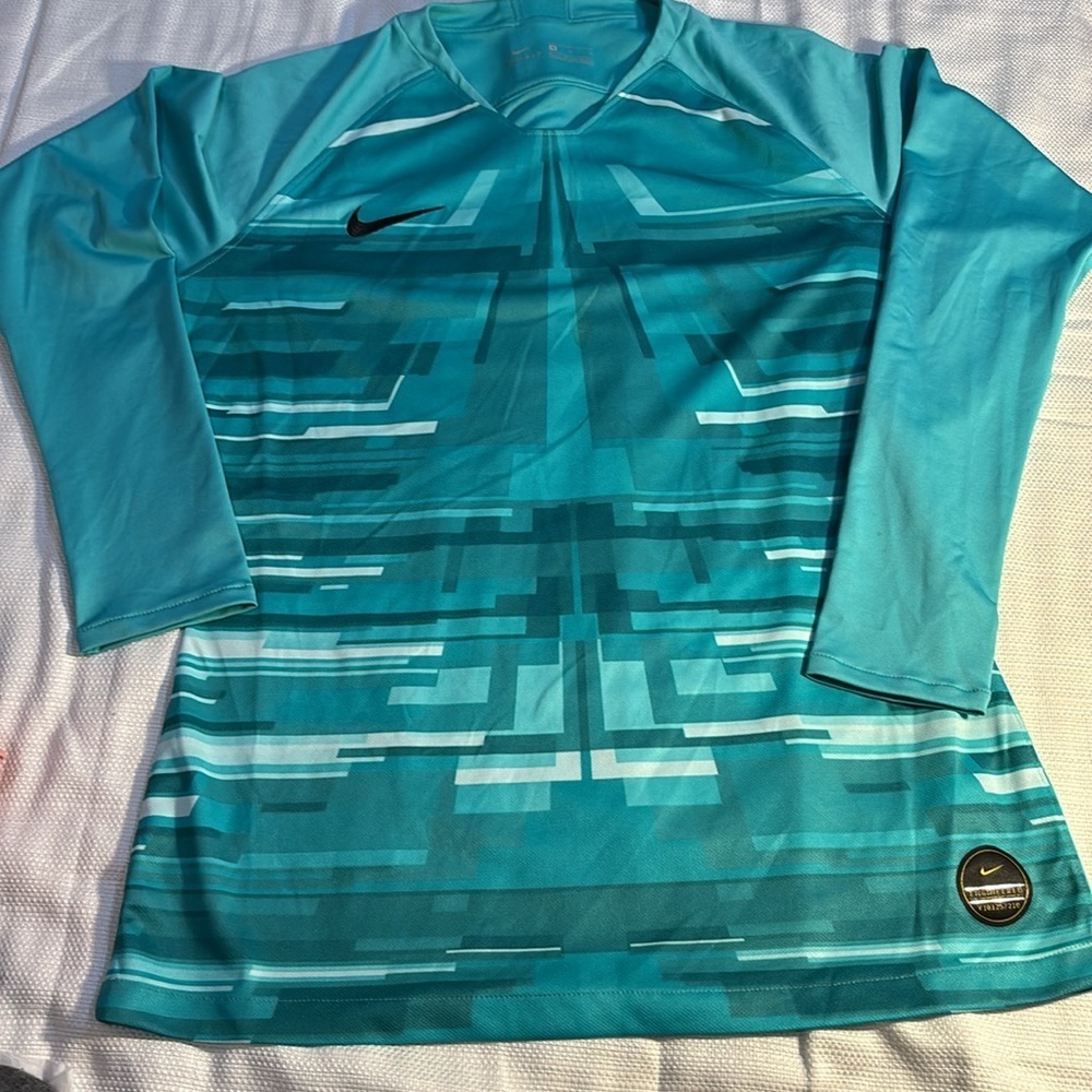 NIKE Soccer Dri-Fit Engineered Long Sleeve Size M